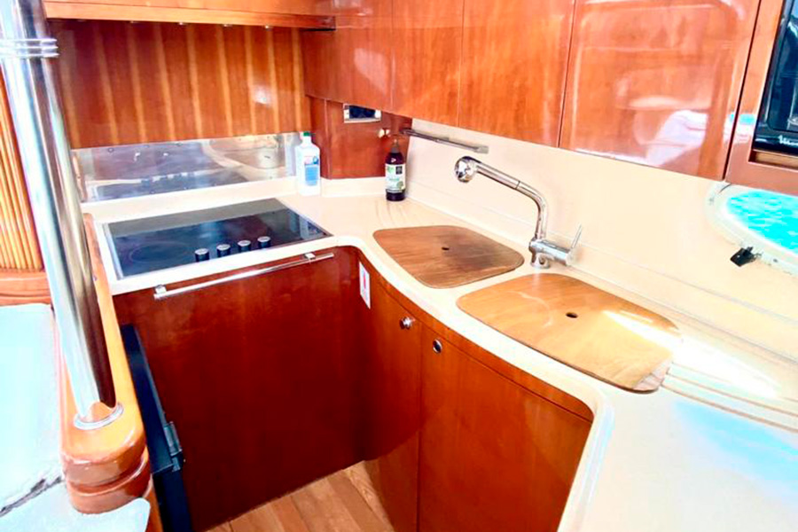 YACHT AZIMUT - IZMIR