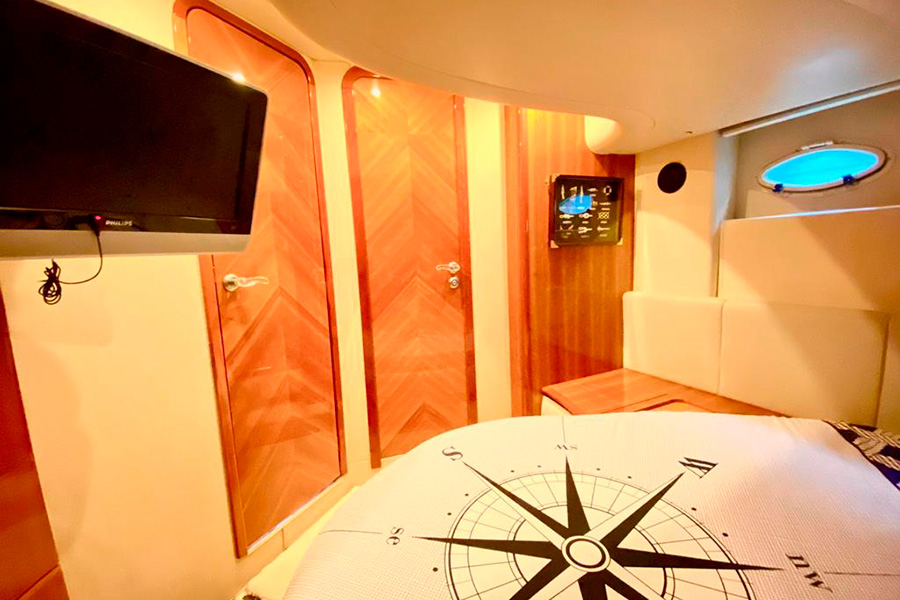 YACHT AZIMUT - IZMIR