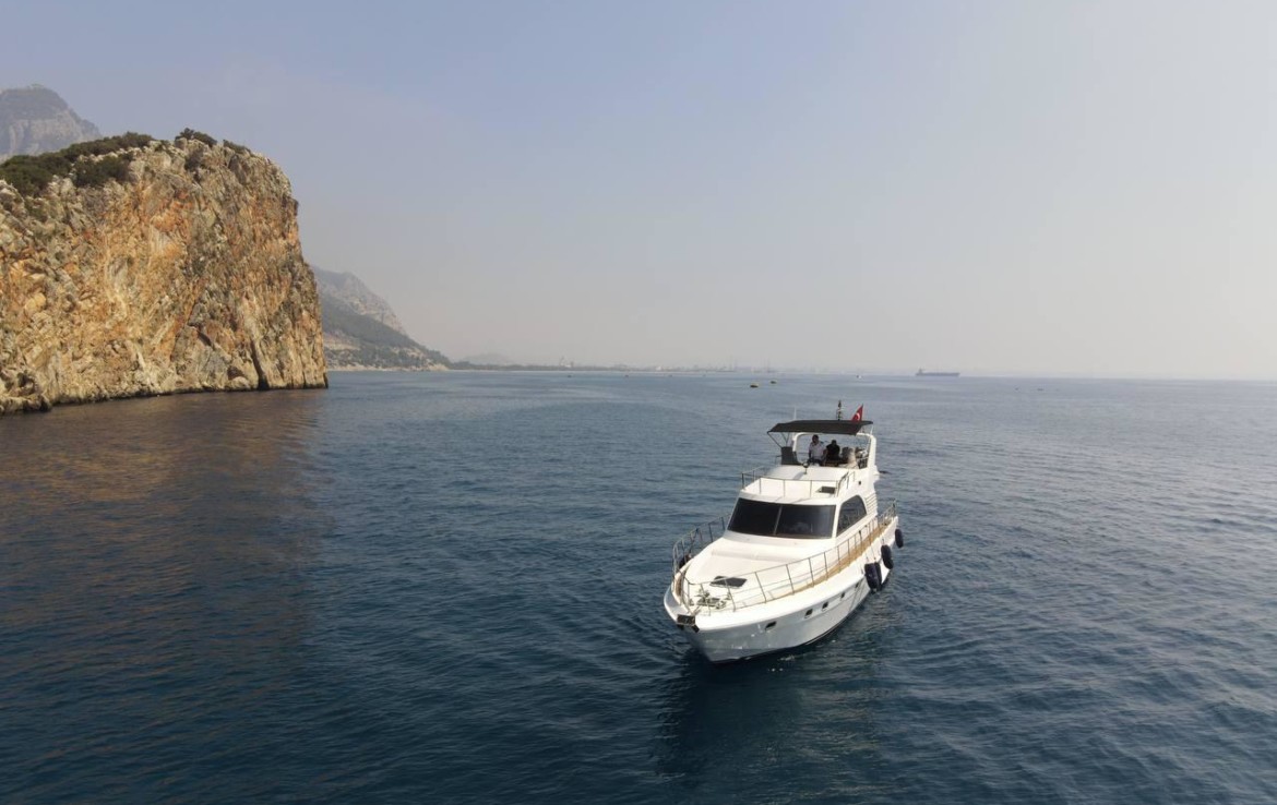 ЯХТА THE STORM - АНТАЛИЯ