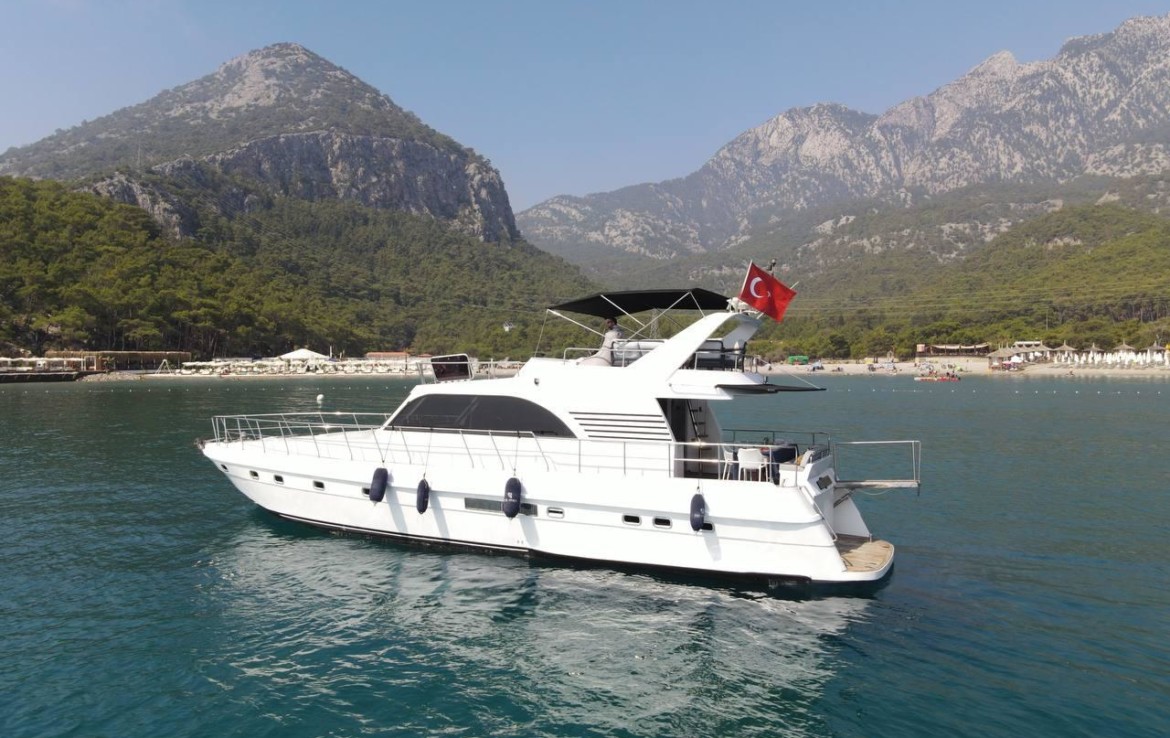 ЯХТА THE STORM - АНТАЛИЯ