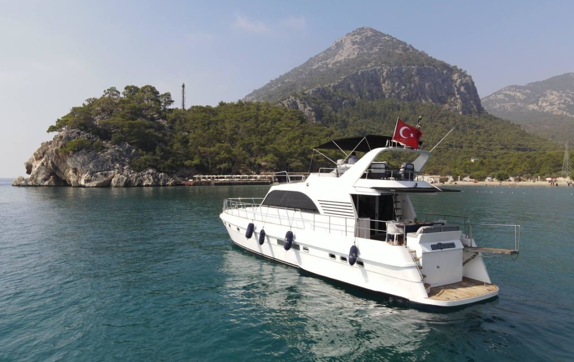 ЯХТА THE STORM - АНТАЛИЯ