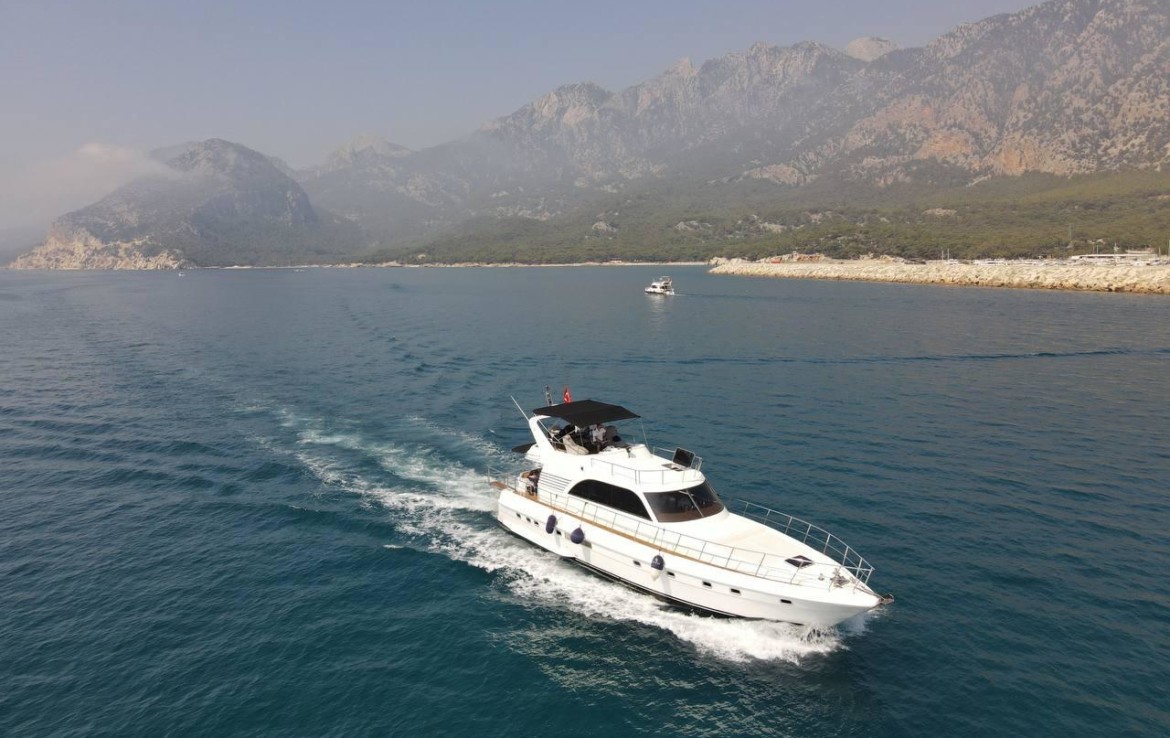 ЯХТА THE STORM - АНТАЛИЯ