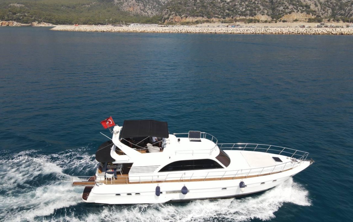 ЯХТА THE STORM - АНТАЛИЯ