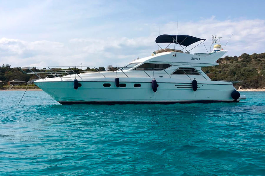 ЯХТА LARES I - ИЗМИР