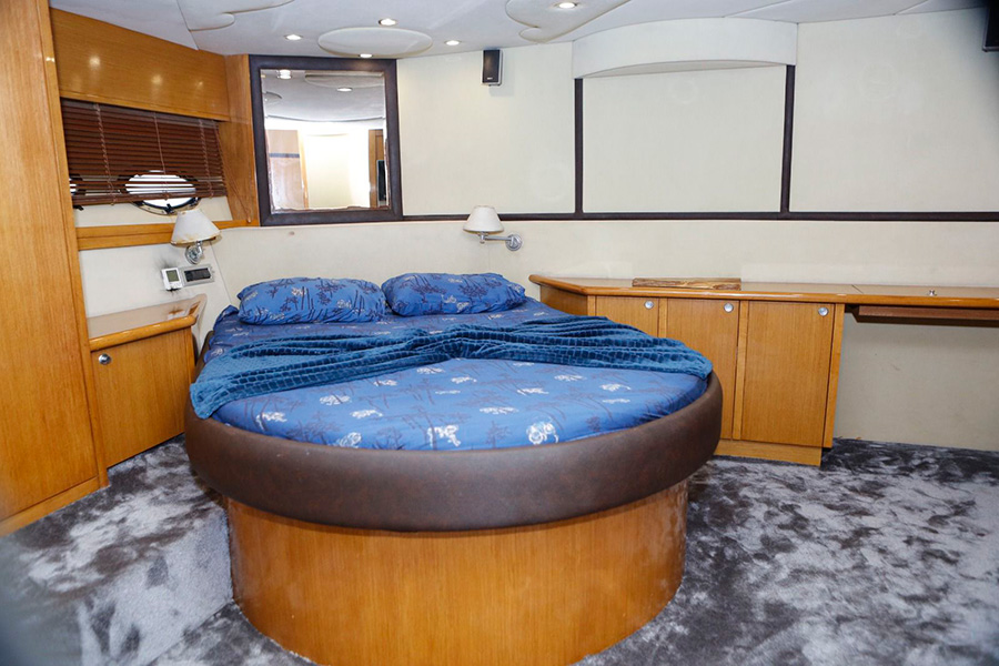 ЯХТА BARBOSSA DELUX - АЛАНИЯ