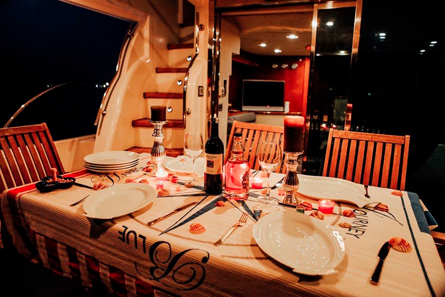 ЯХТА BARBOSSA DELUX - АЛАНИЯ