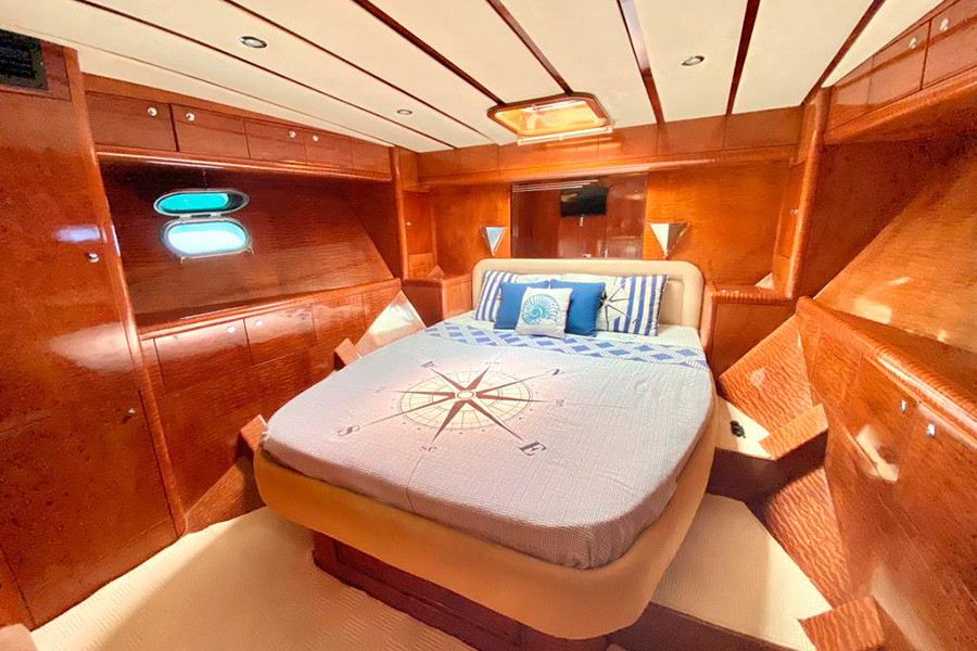 YACHT LARES II - IZMIR