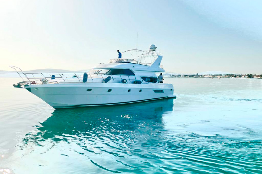 YACHT LARES II - IZMIR