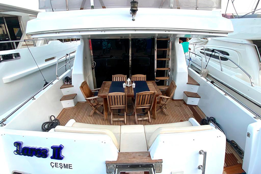 YACHT LARES II - IZMIR