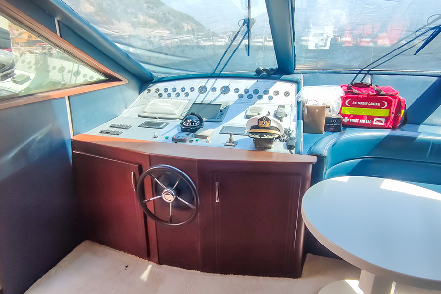 YACHT GÖKBÖRÜ - ANTALYA