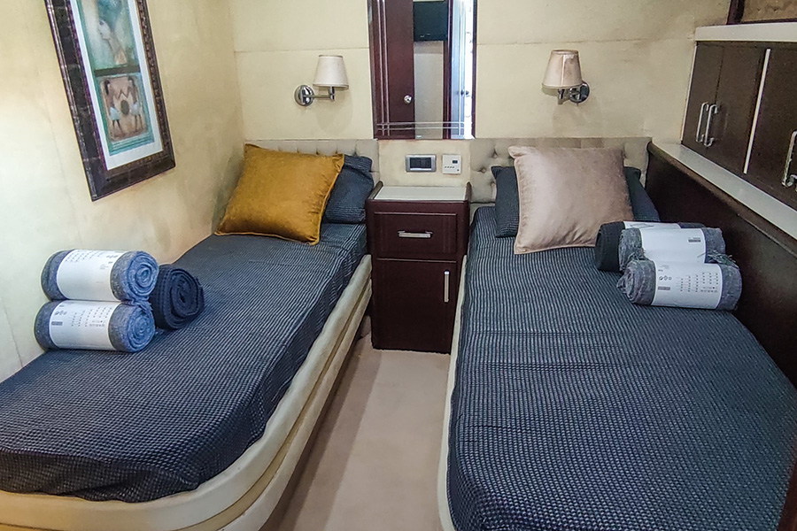 YACHT GÖKBÖRÜ - ANTALYA