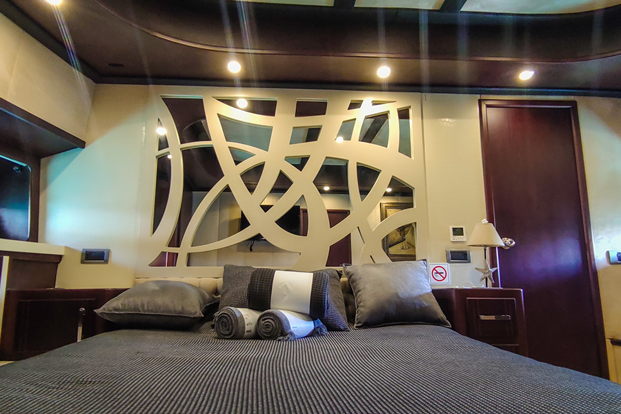 YACHT GÖKBÖRÜ - ANTALYA