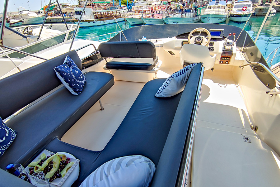 ЯХТА Q ELEVEN - КЕМЕР