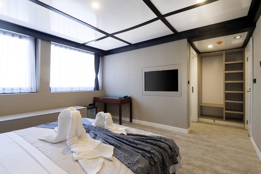 ЯХТА LIMITLESS - МАРМАРИС