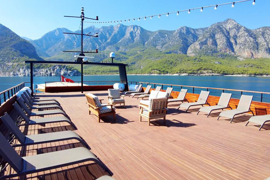 ЯХТА LIMITLESS - МАРМАРИС