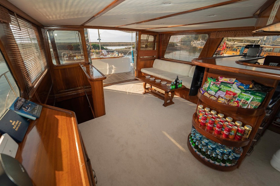 ЯХТА ADEN 5  - ГЁДЖЕК