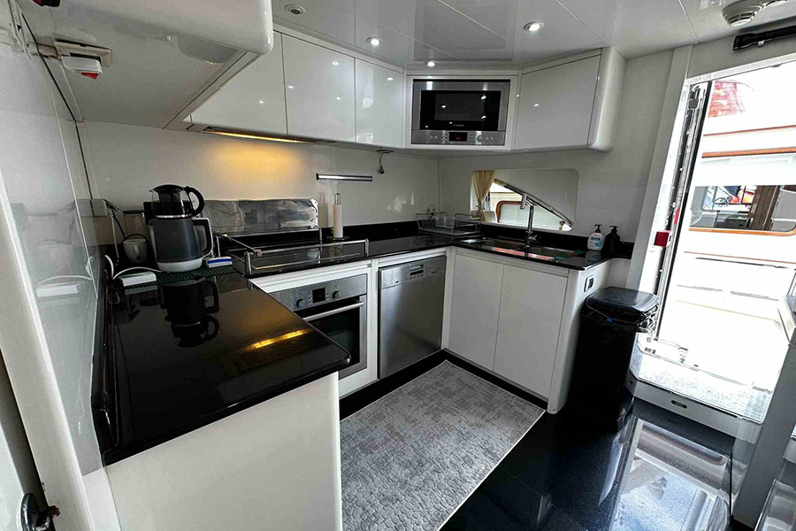 ЯХТА BORAM - БОДРУМ