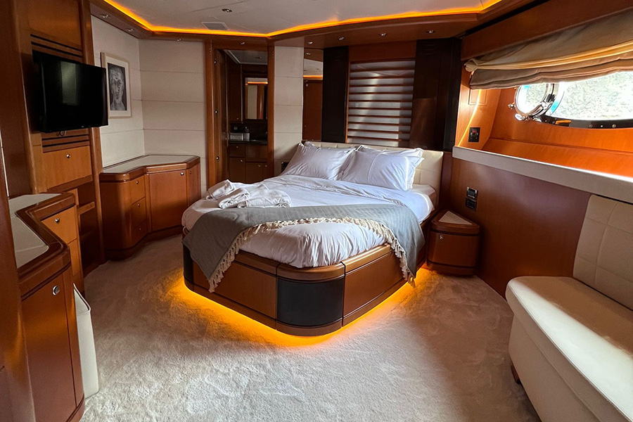 ЯХТА ARIELLA  - БОДРУМ