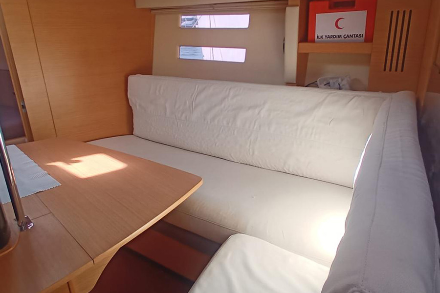 ПАРУСНАЯ ЯХТА HERA - КЕМЕР