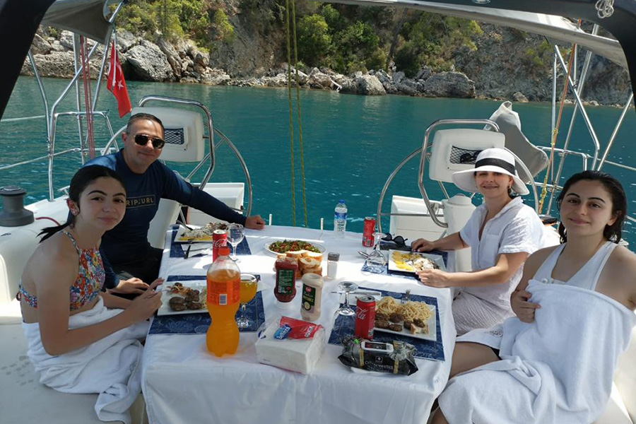 ПАРУСНАЯ ЯХТА HERA - КЕМЕР