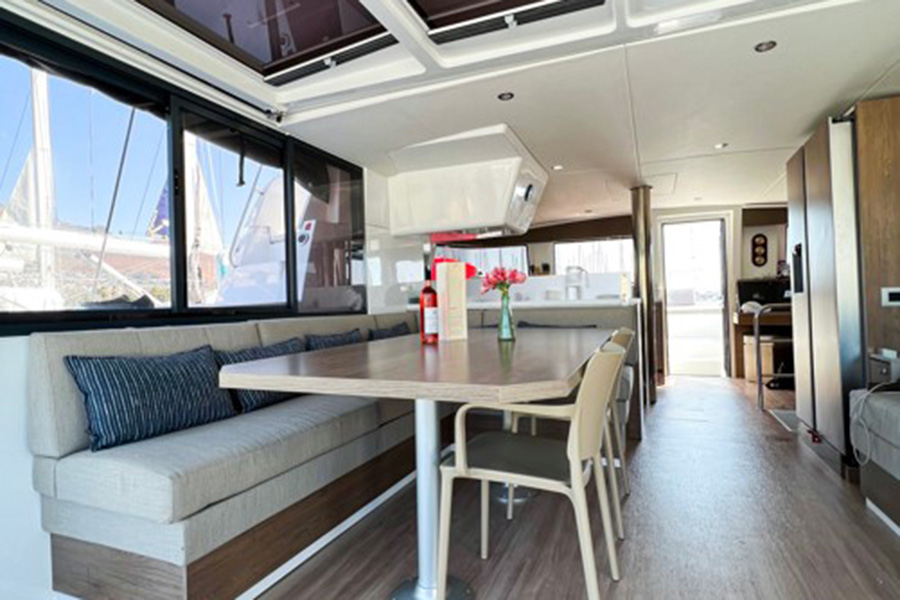 CATAMARAN ROSINA - BODRUM