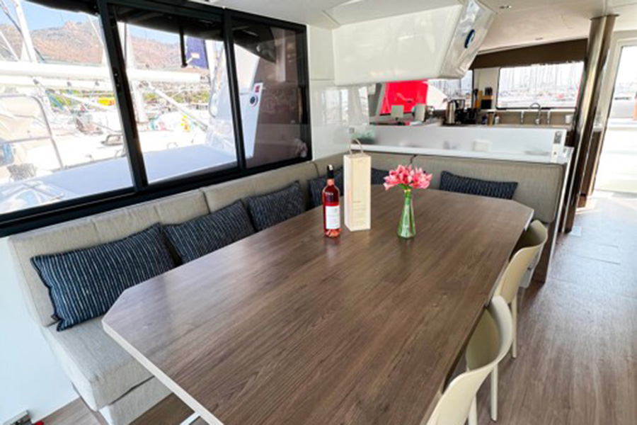 CATAMARAN ROSINA - BODRUM