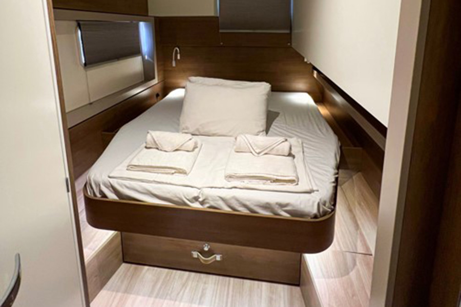 CATAMARAN ROSINA - BODRUM