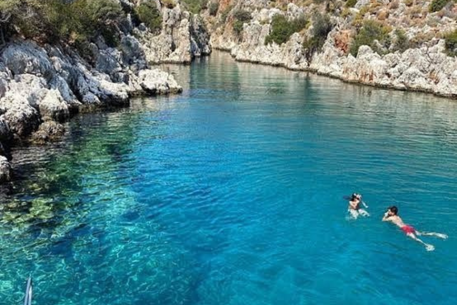 Бухты в окрестностях Каша