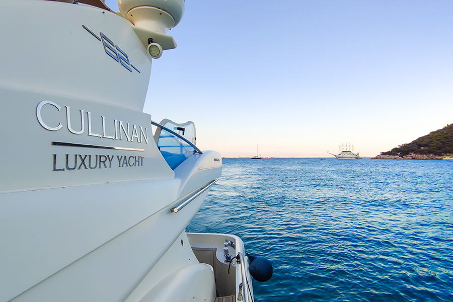 ЯХТА CULLINAN - АНТАЛИЯ