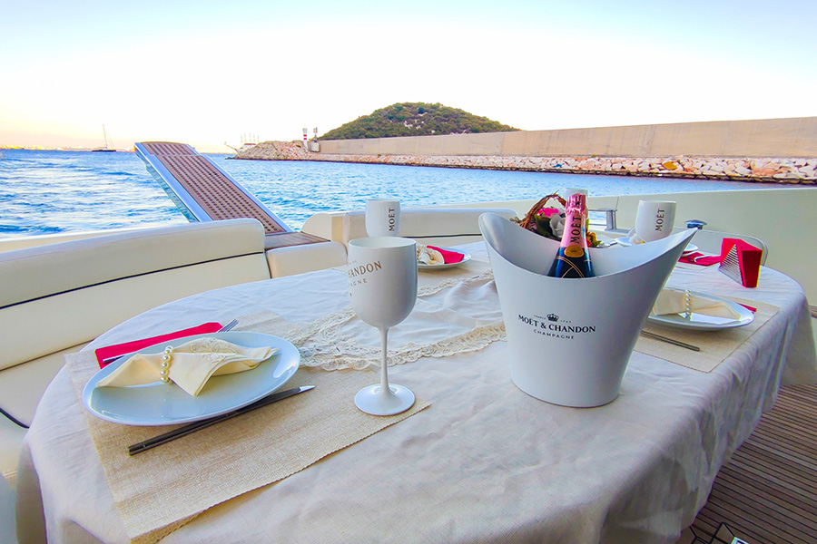 ЯХТА CULLINAN - АНТАЛИЯ