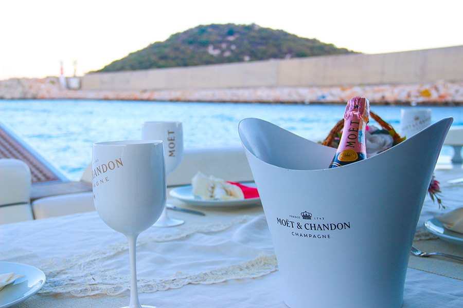 ЯХТА CULLINAN - АНТАЛИЯ