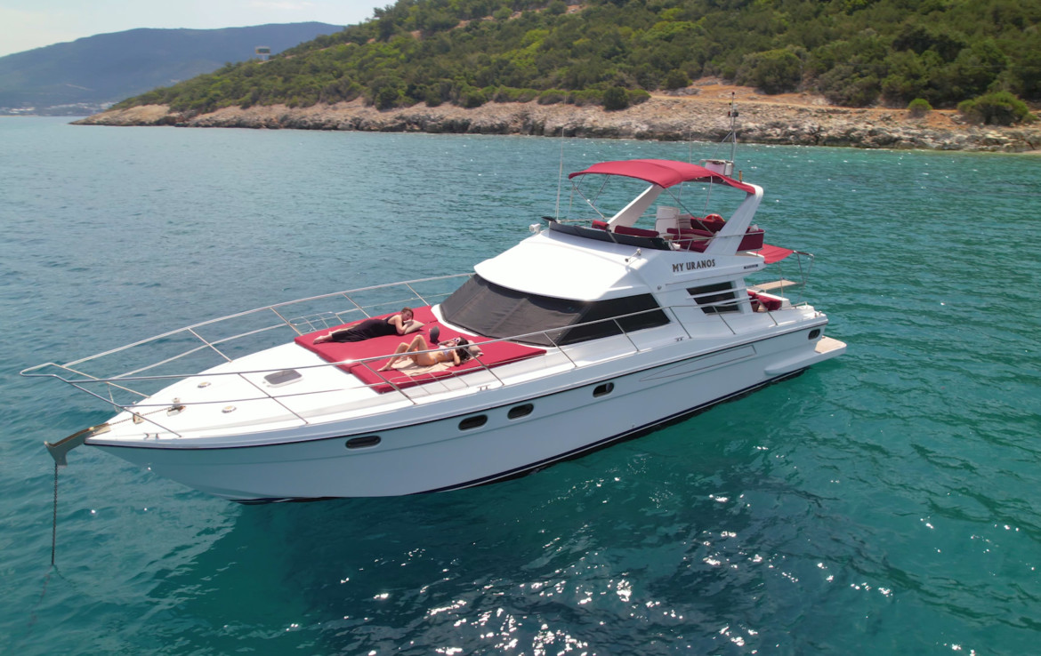 ЯХТА MY URANOS - БОДРУМ