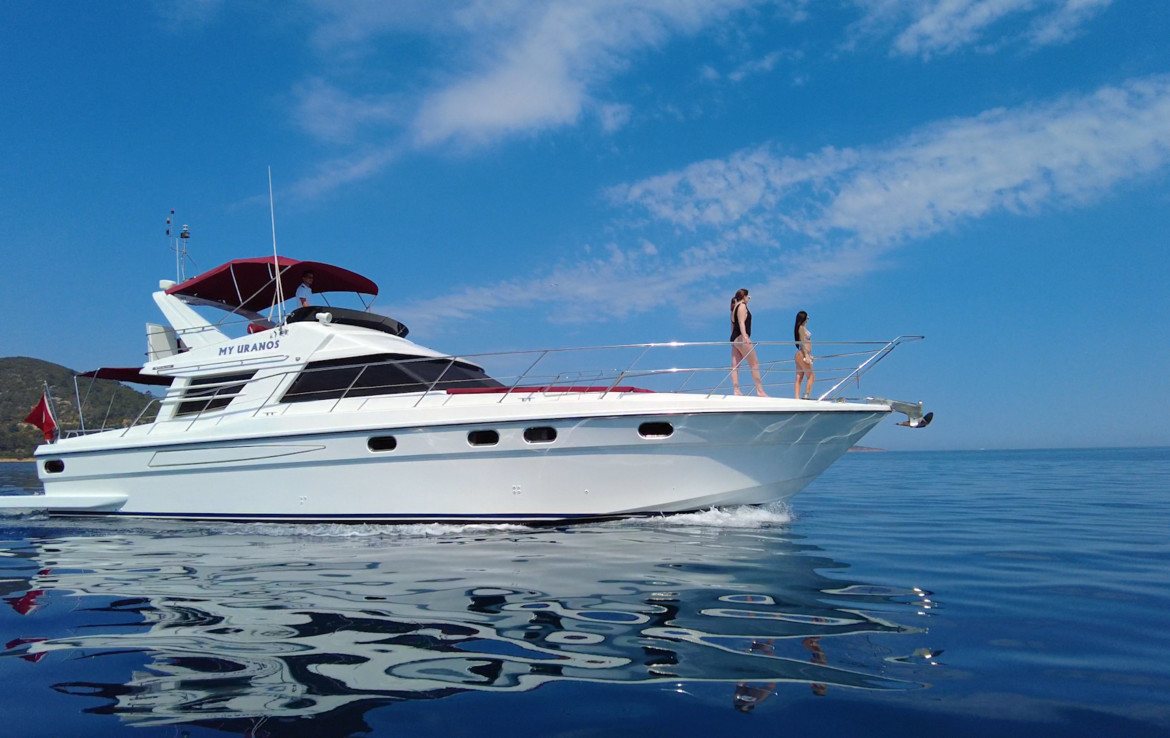 ЯХТА MY URANOS - БОДРУМ