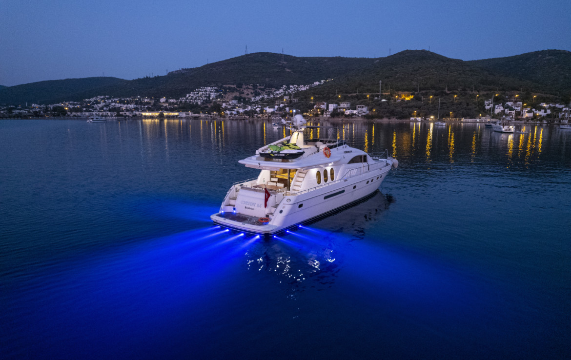 ЯХТА CONSENT 24 - БОДРУМ