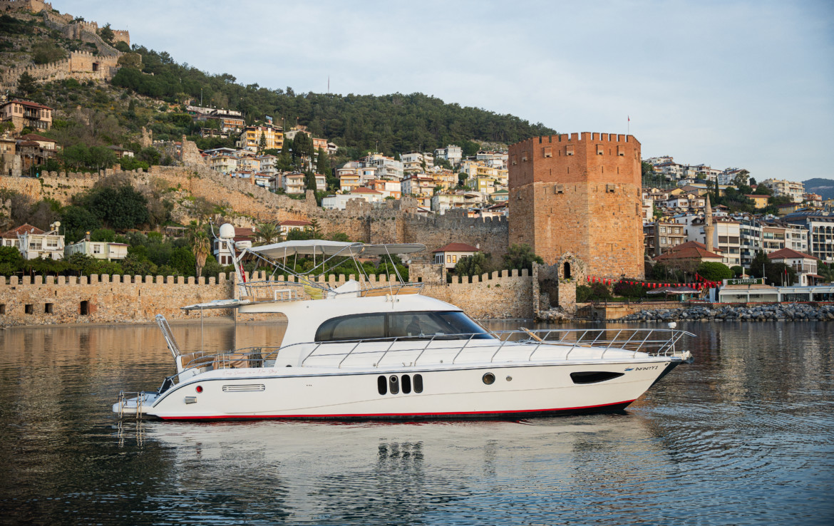 YACHT INFINITY - ALANYA