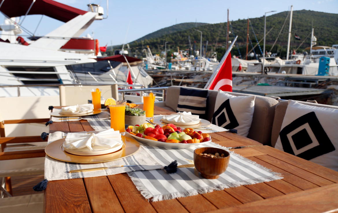 ЯХТА CONSENT 24 - БОДРУМ