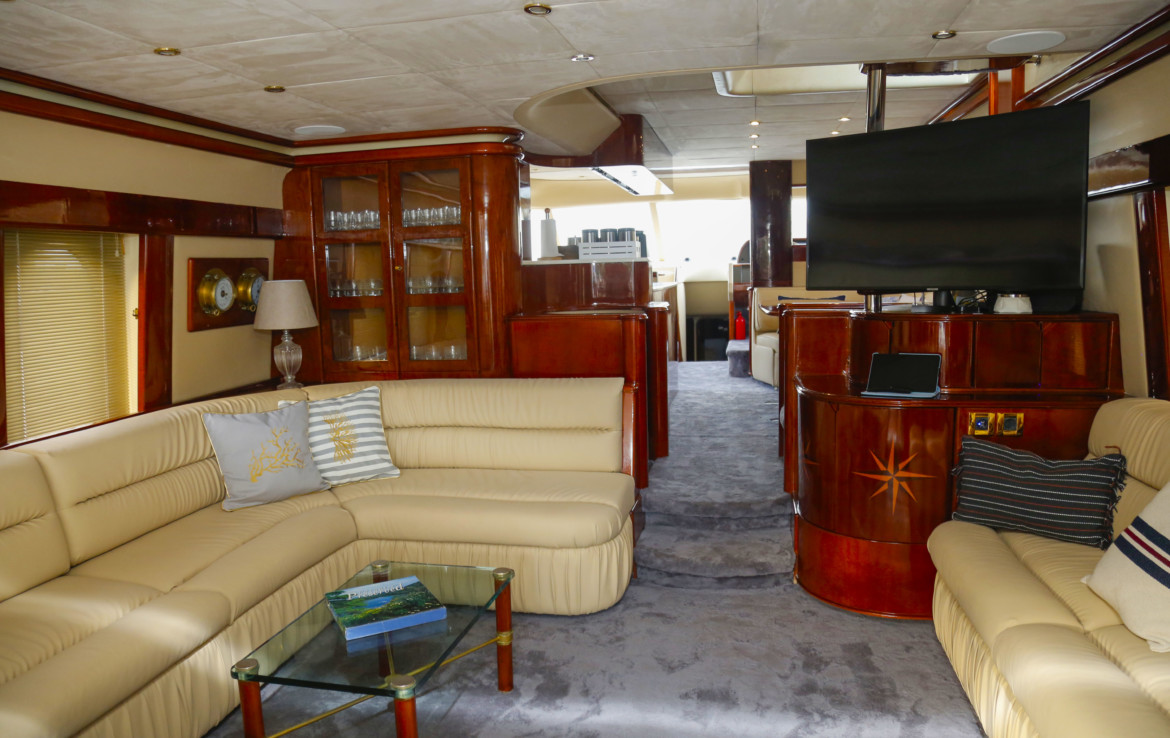 ЯХТА CONSENT 24 - БОДРУМ