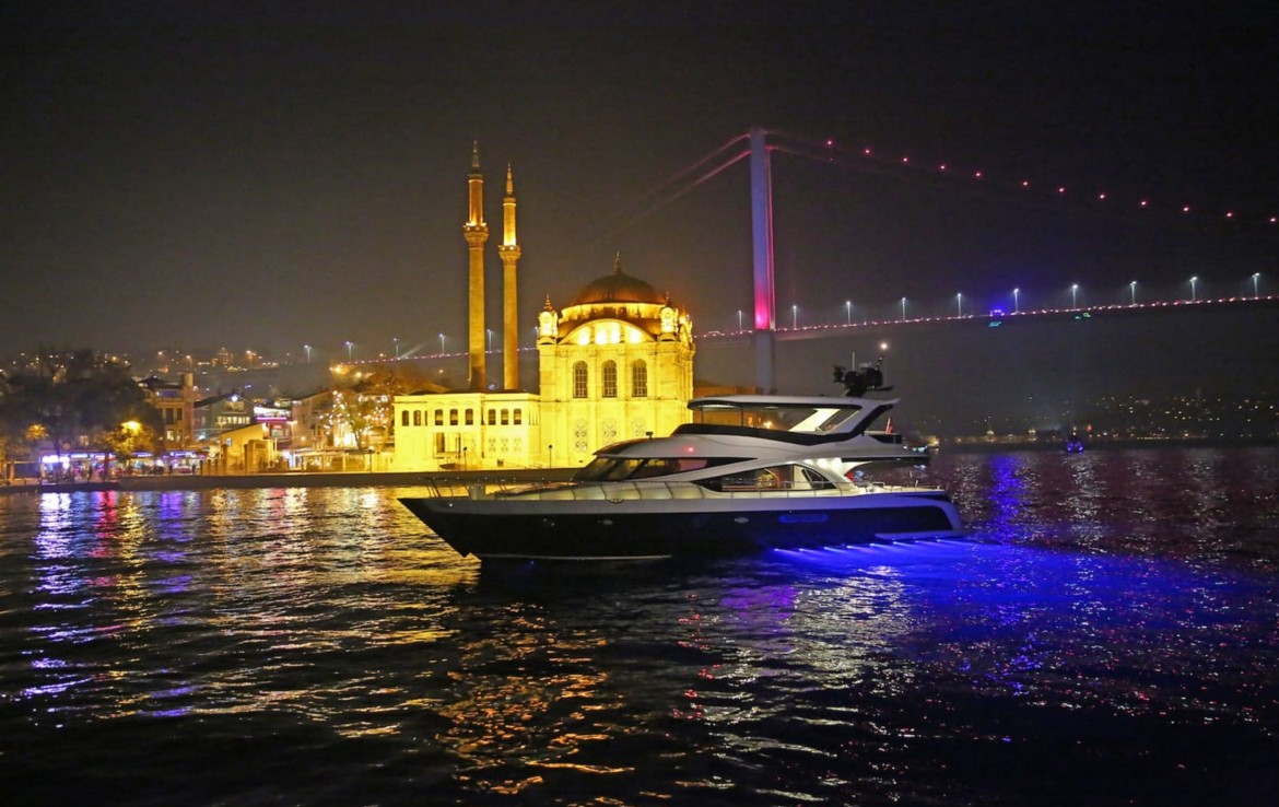 ЯХТА MD_IST_07 - СТАМБУЛ