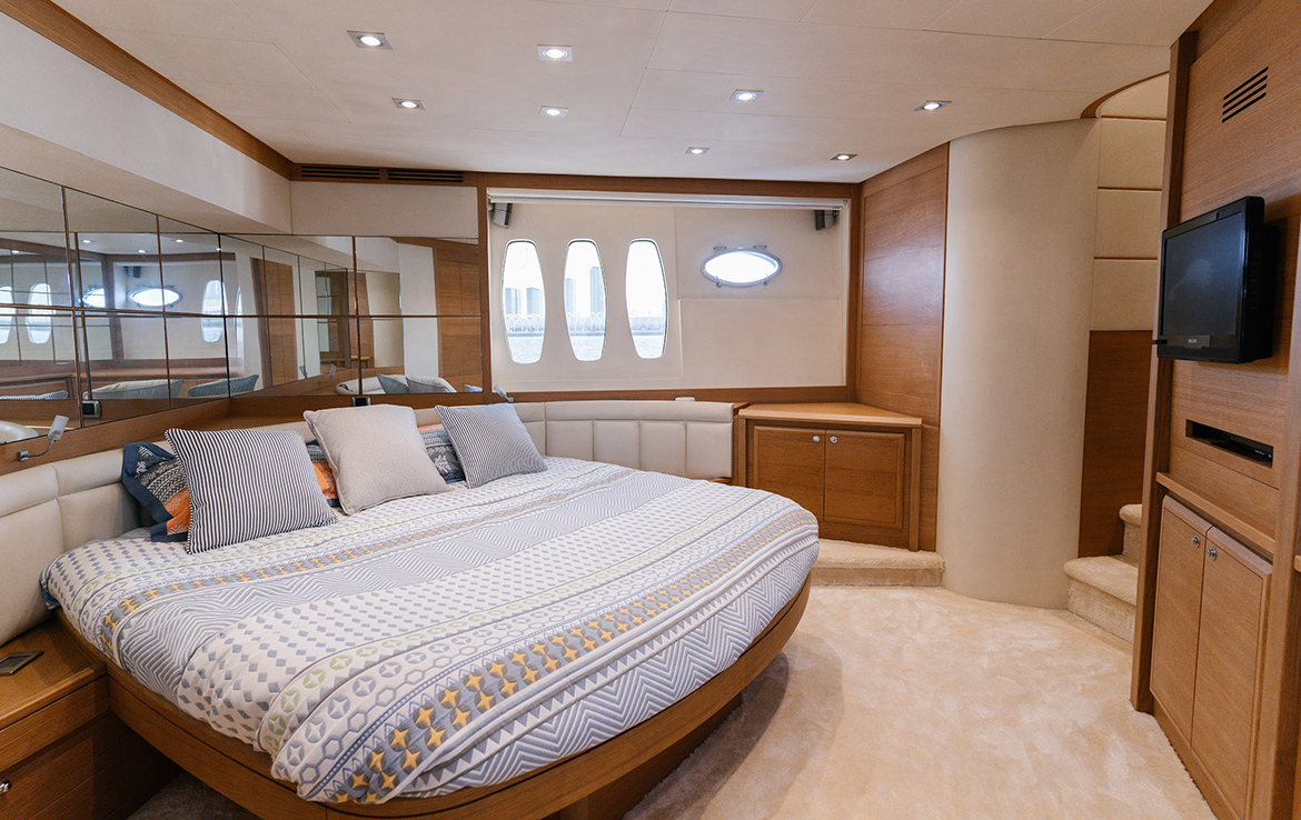 ЯХТА UAE-MOT-01 - ДУБАЙ