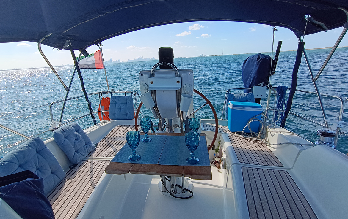 ПАРУСНАЯ ЯХТА UAE-SAIL-01 - ДУБАЙ