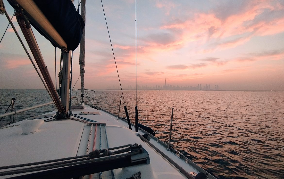 ПАРУСНАЯ ЯХТА UAE-SAIL-01 - ДУБАЙ