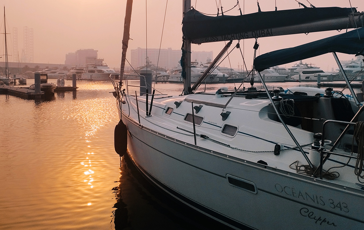 ПАРУСНАЯ ЯХТА UAE-SAIL-01 - ДУБАЙ