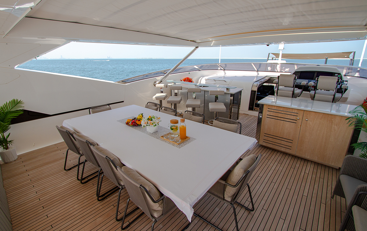 ЯХТА UAE-MOT-12 - ДУБАЙ