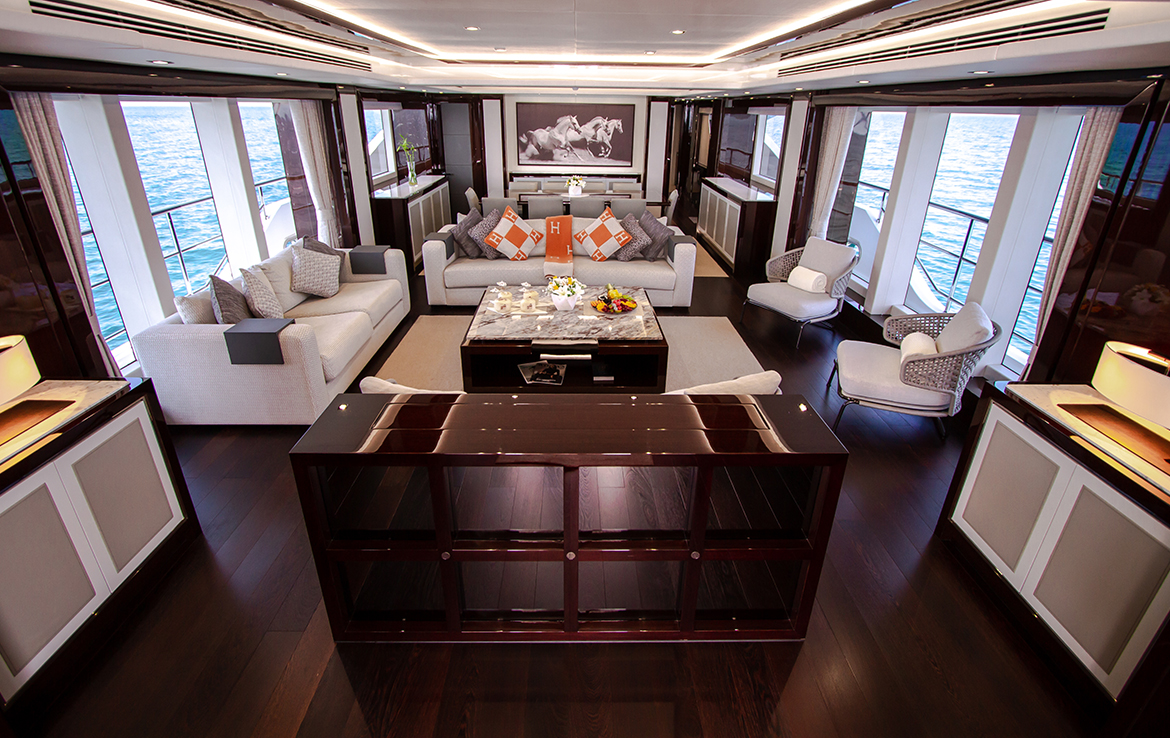 ЯХТА UAE-MOT-12 - ДУБАЙ