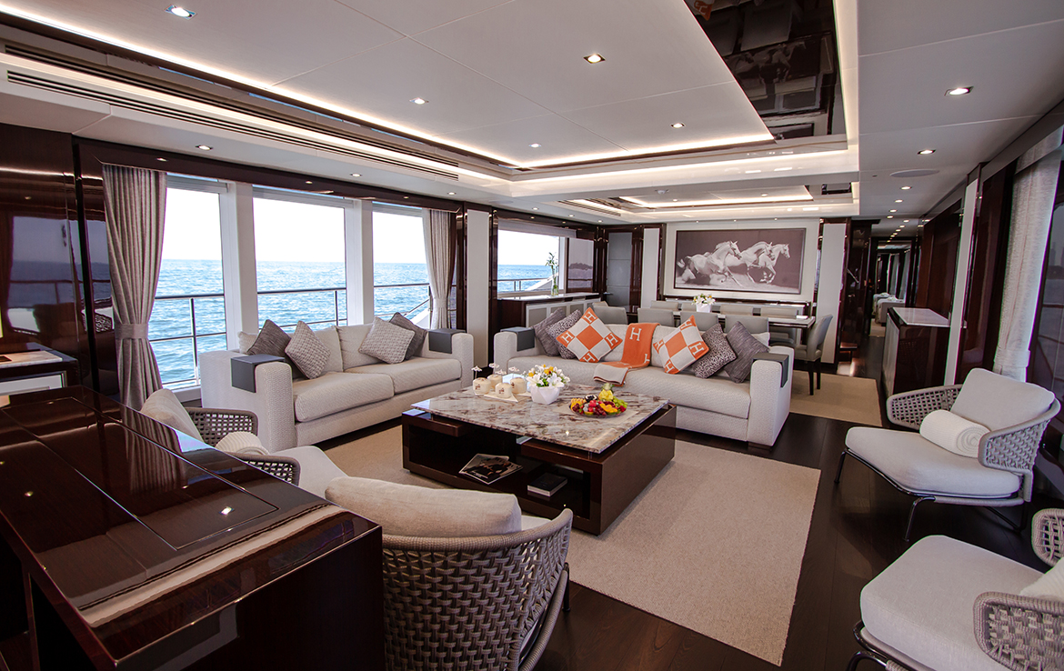 ЯХТА UAE-MOT-12 - ДУБАЙ