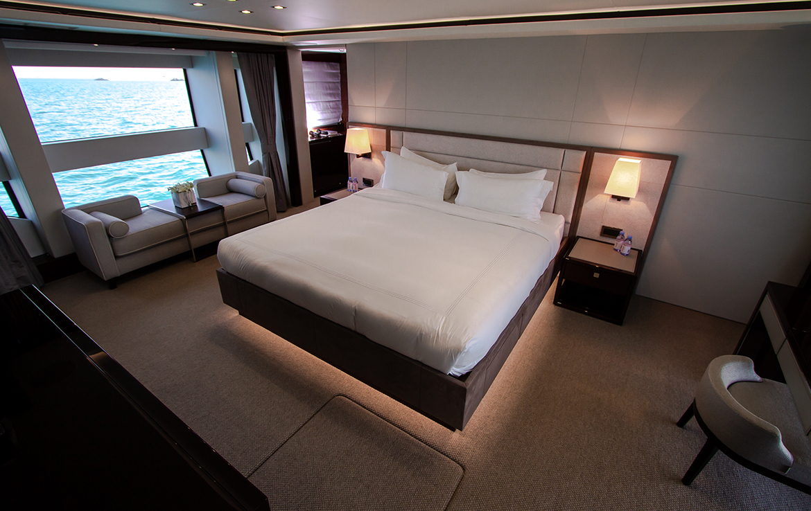 ЯХТА UAE-MOT-12 - ДУБАЙ