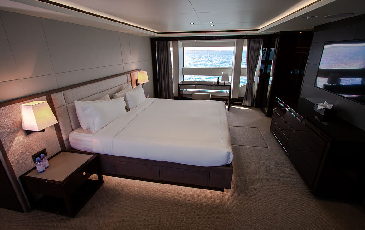 ЯХТА UAE-MOT-12 - ДУБАЙ