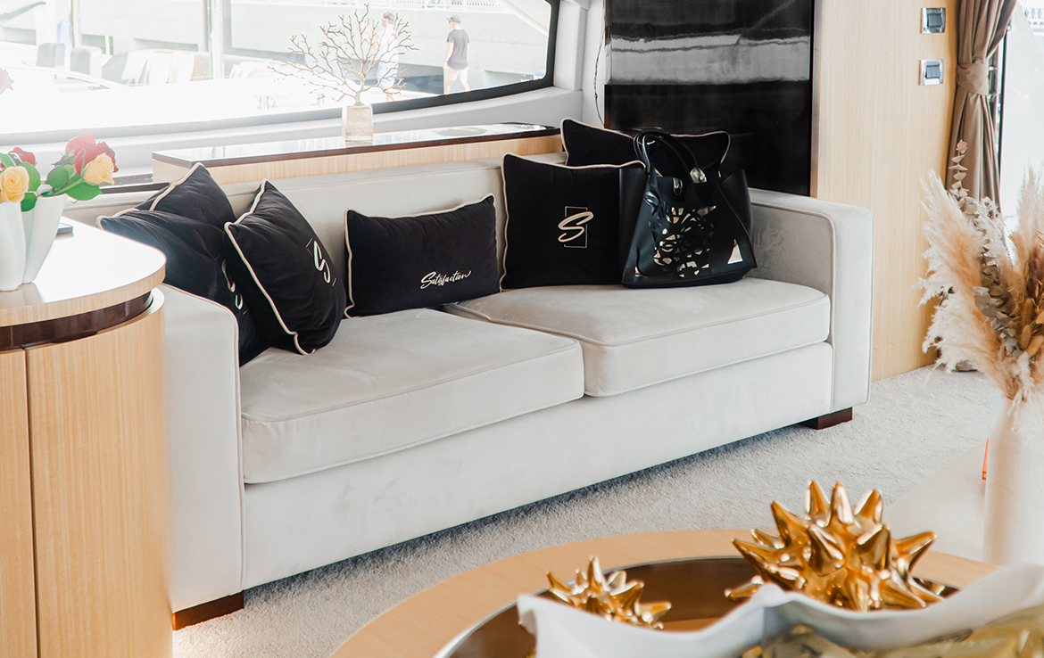 ЯХТА UAE-MOT-09 - ДУБАЙ