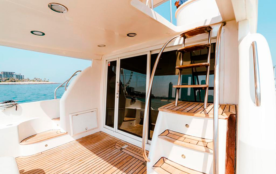 ЯХТА UAE-MOT-07 - ДУБАЙ