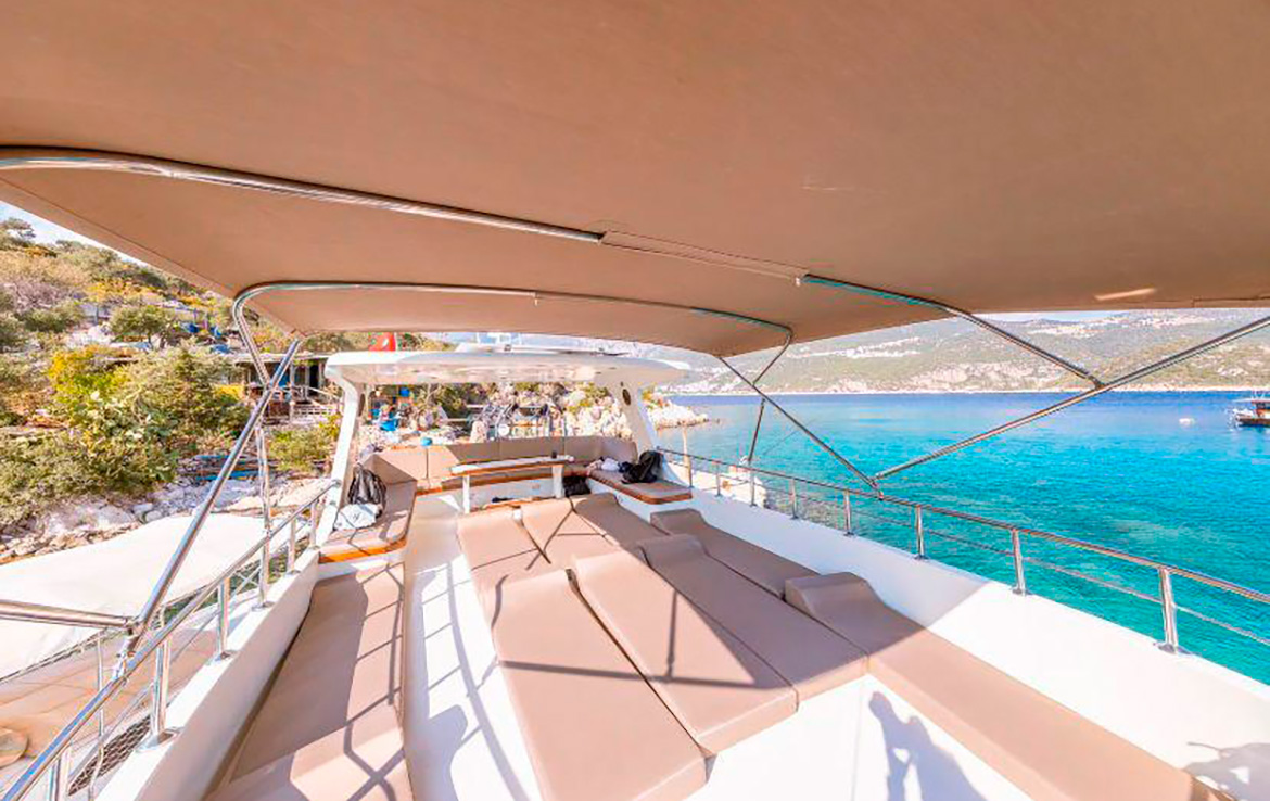 ЯХТА POYRAZ - КАШ